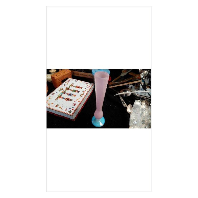 VASE OPALINE ROSE
