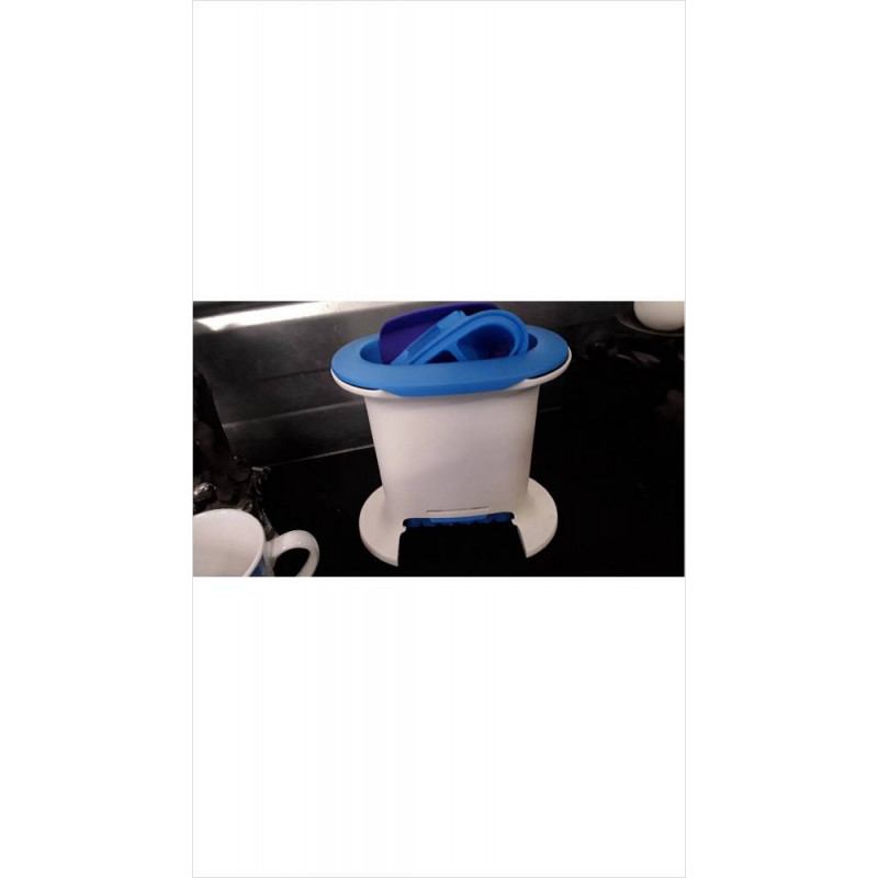 APPAREIL TUPPERWARE ( GNOCCHIS/ PATTES...)