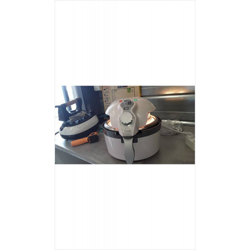 FOUR HALOGENE CUISITECH