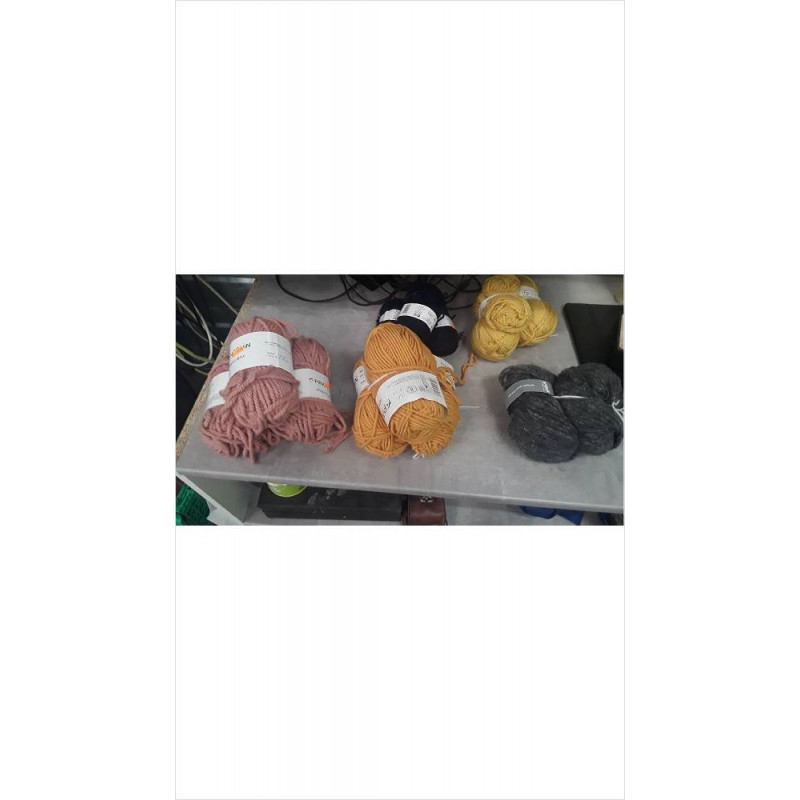 PELOTES DE LAINE 