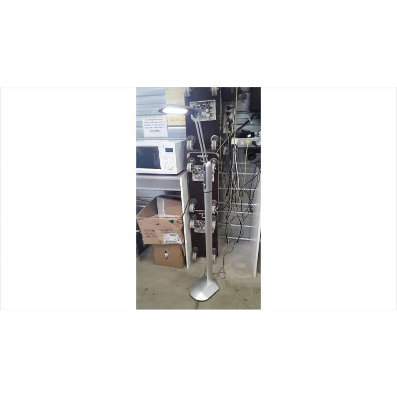 LAMPADAIRE GRIS ORIENTABLE 