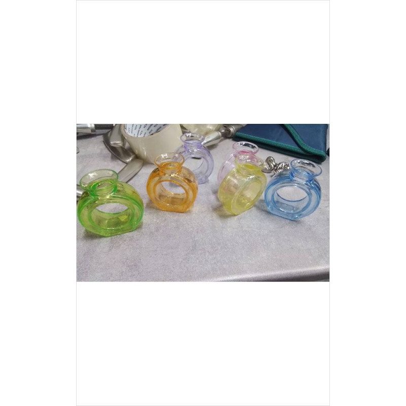 RONDS DE SERVIETTE PLASTIQUE X6
