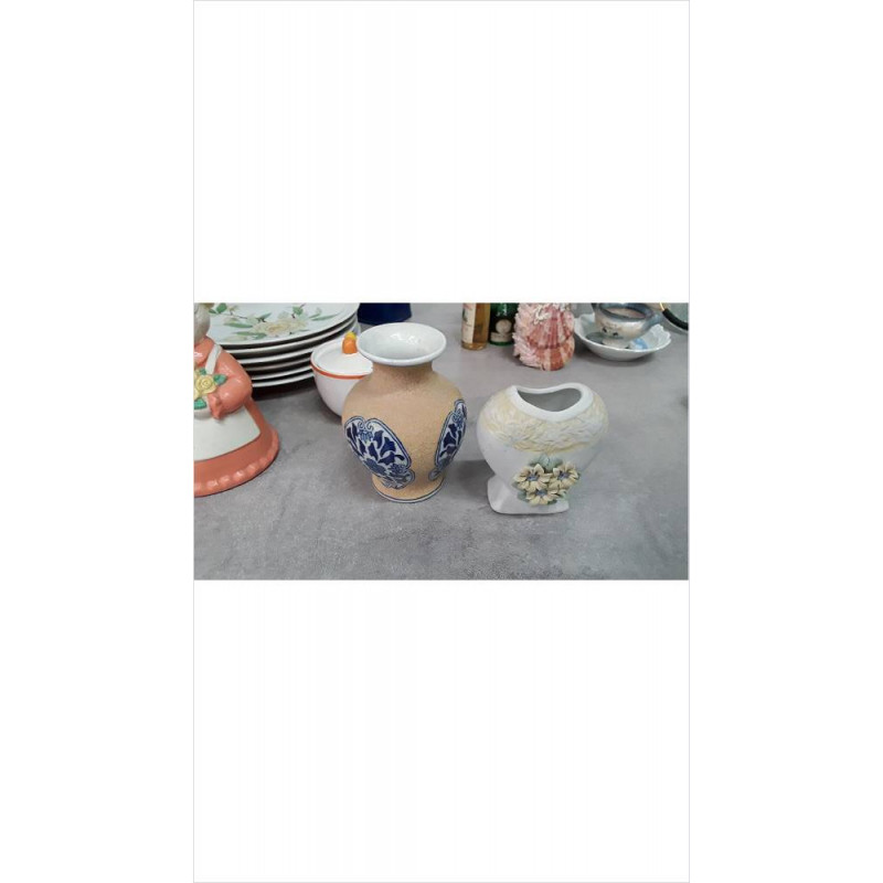 VASE 