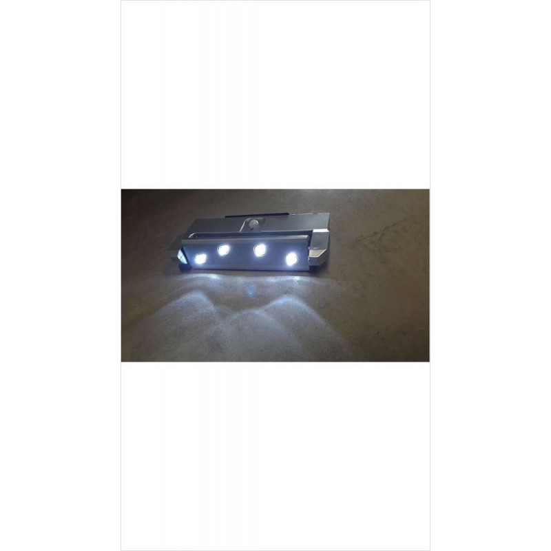 LAMPE LED AVEC CAPTEUR 