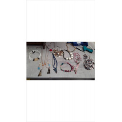 COLLIER