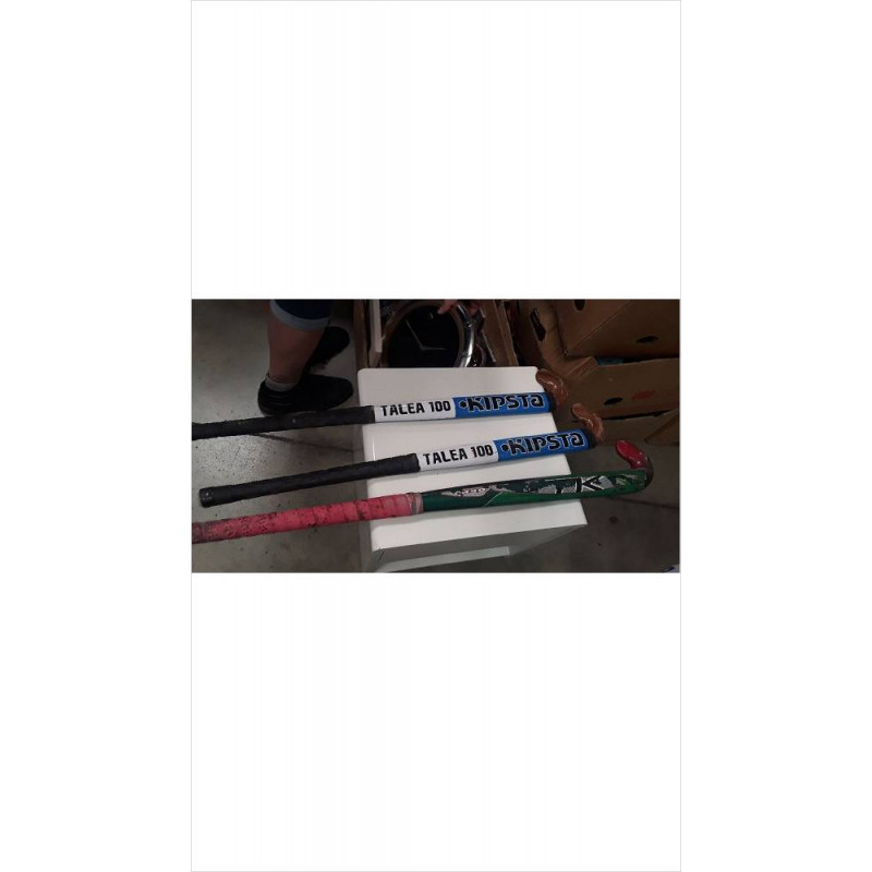 CROSSE DE HOCKEY EN L\'ÉTAT 