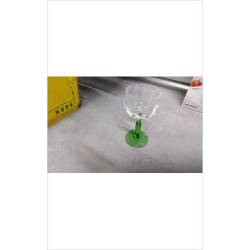 VERRE PIED VERT