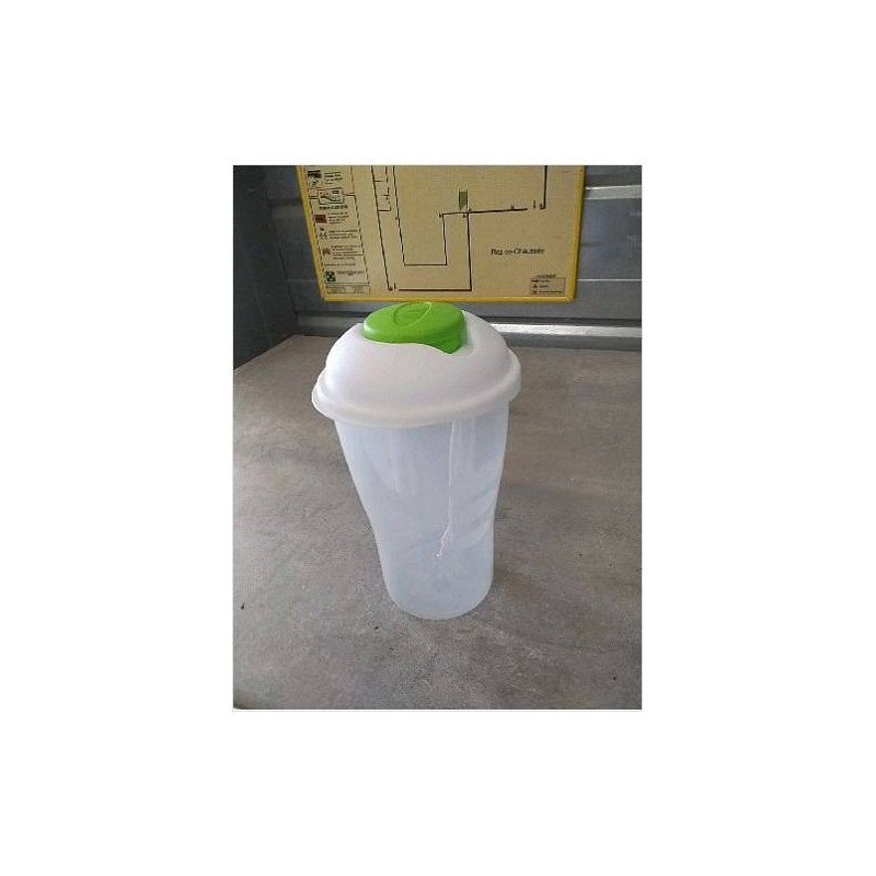 RÉCIPIENT PLASTIQUE 