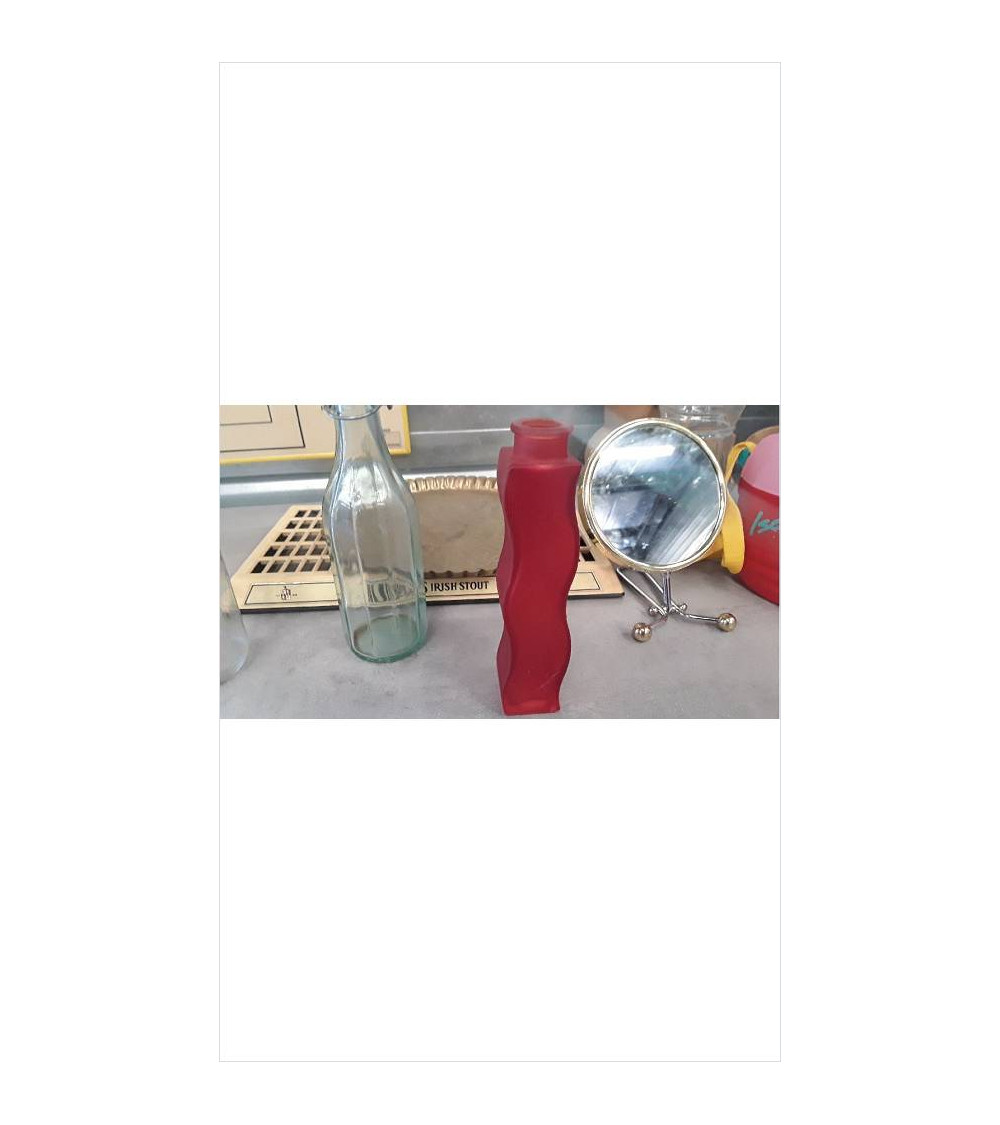 VASE ONDULÉ 