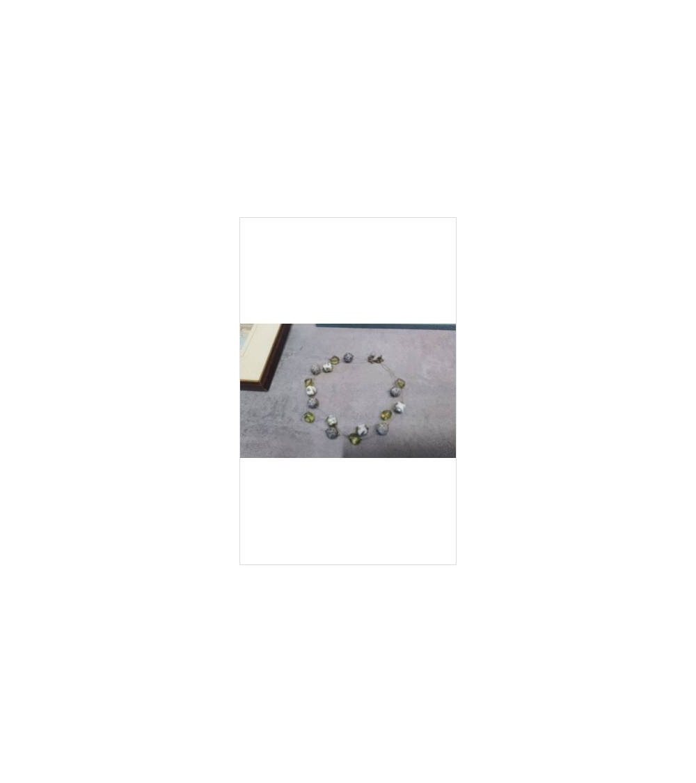 COLLIER 