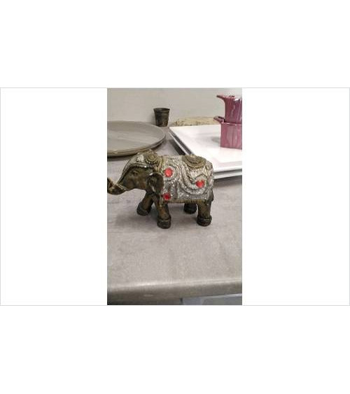 ELEPHANT EN LETAT