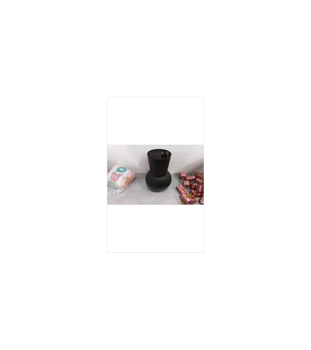 VASE NOIR