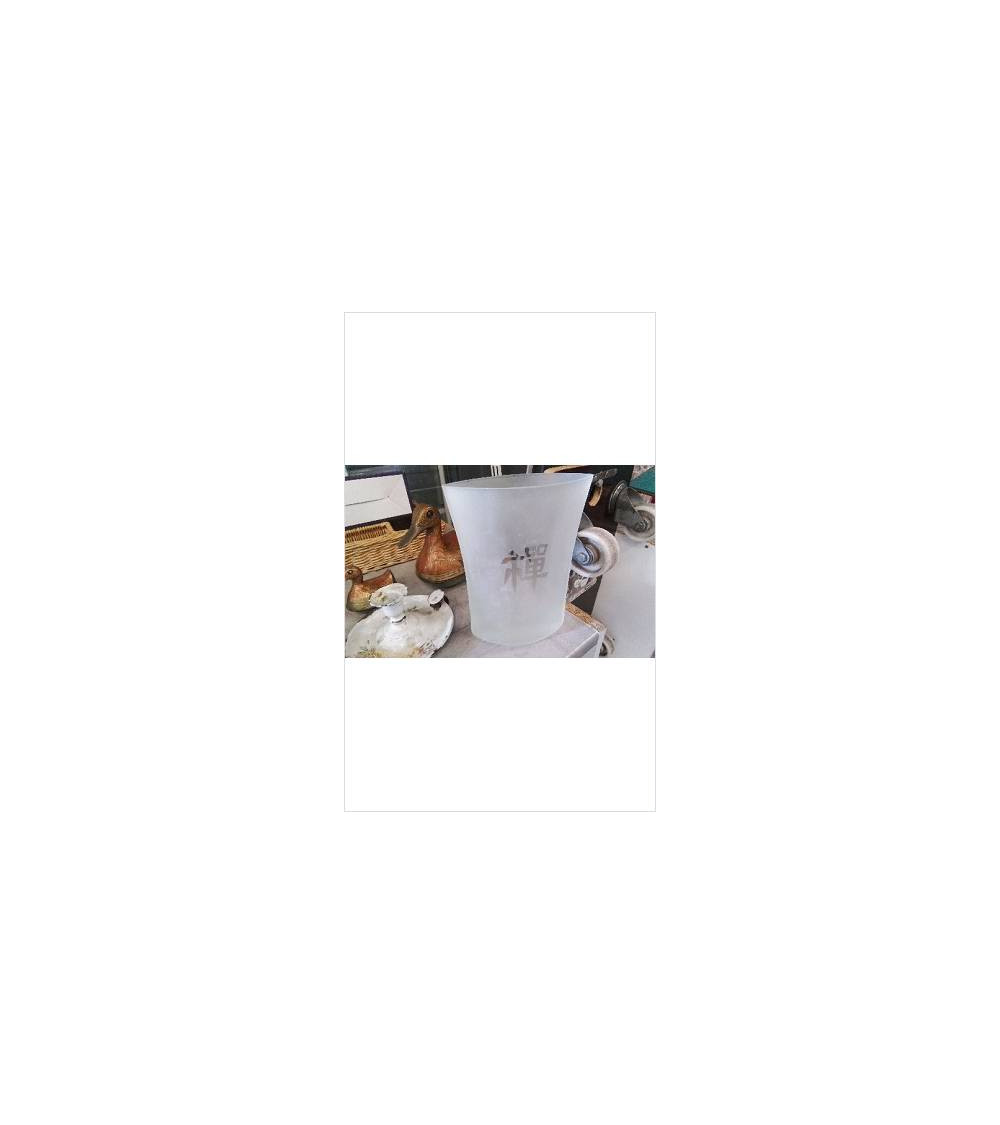 VASE MOTIF ASIATIQUE 