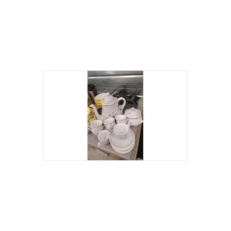 SERVICE A CAFE SARS POTERIE