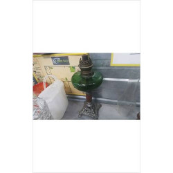 PIED DE LAMPE A PETROLE 
