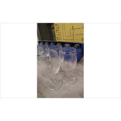 VERRE A PIED LE LOT