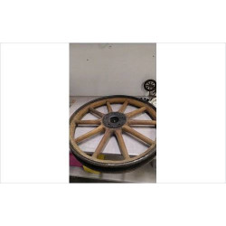 DECO ROUE DE CHARETTE-...
