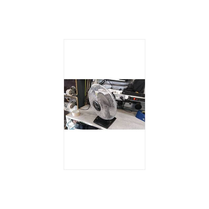 VENTILATEUR AEG EN LETAT ( OSCILLE TOUJOURS) 