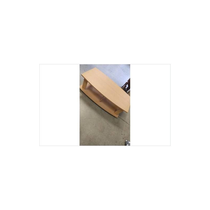 TABLE BASSE SUR ROULETTES 