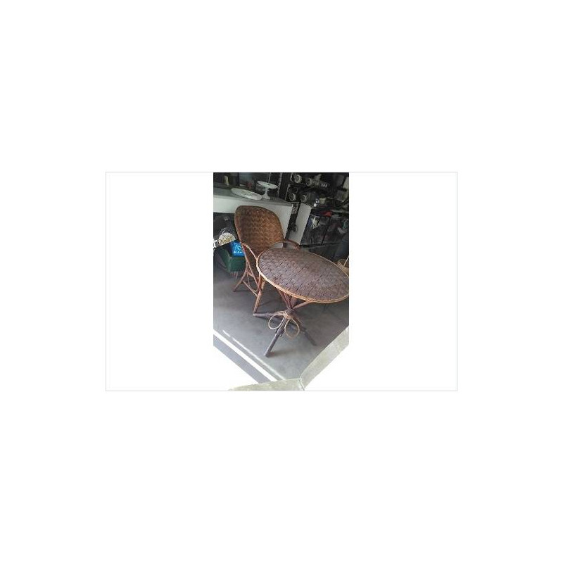 TABLE DE JARDIN RONDE + FAUTEUIL TRESSE CHATAIGNIER
