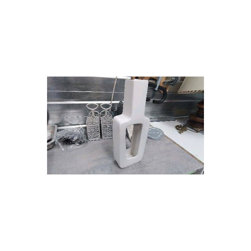 VASE POUR FLEURS SECHEES