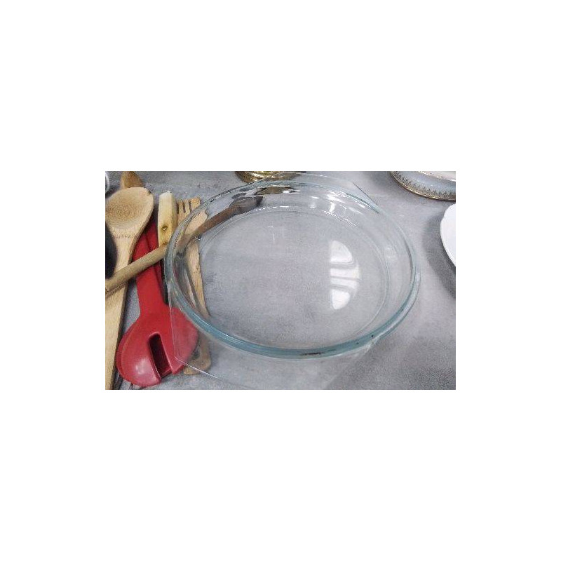 PLAT CREUX VERRE