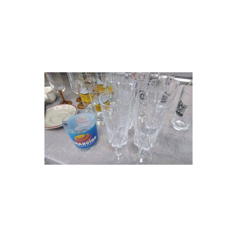 FLUTE A CHAMPAGNE LE LOT