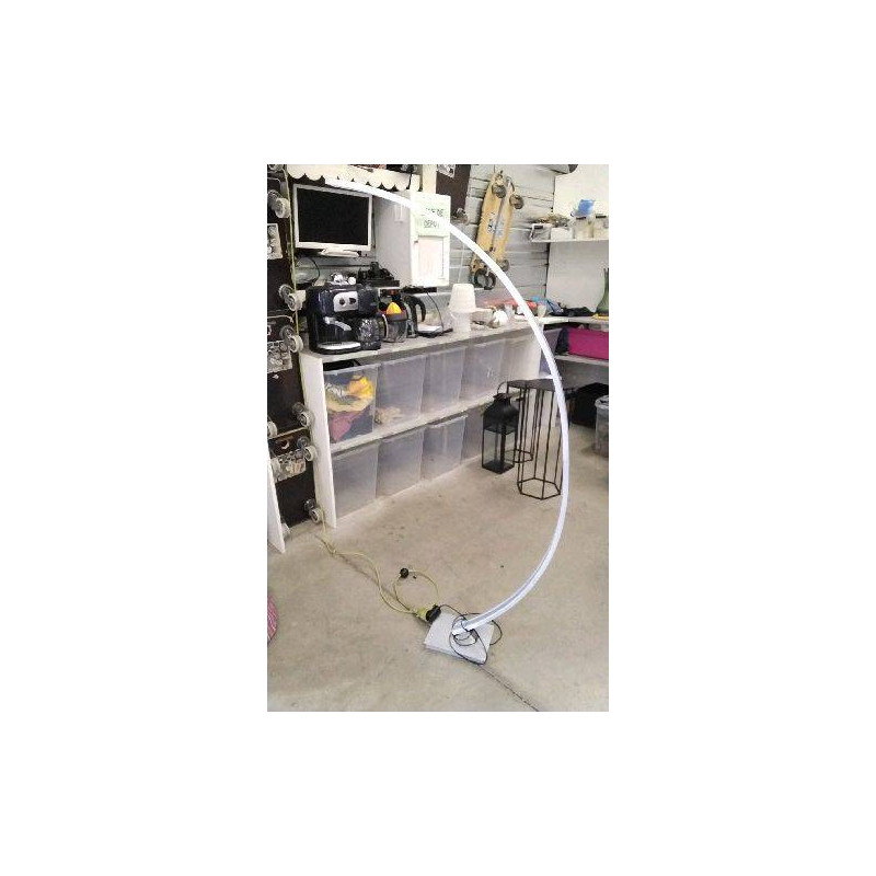 LAMPADAIRE MODERNE 