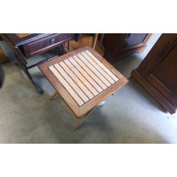 TABLE D’APPOINT EXTERIEUR 