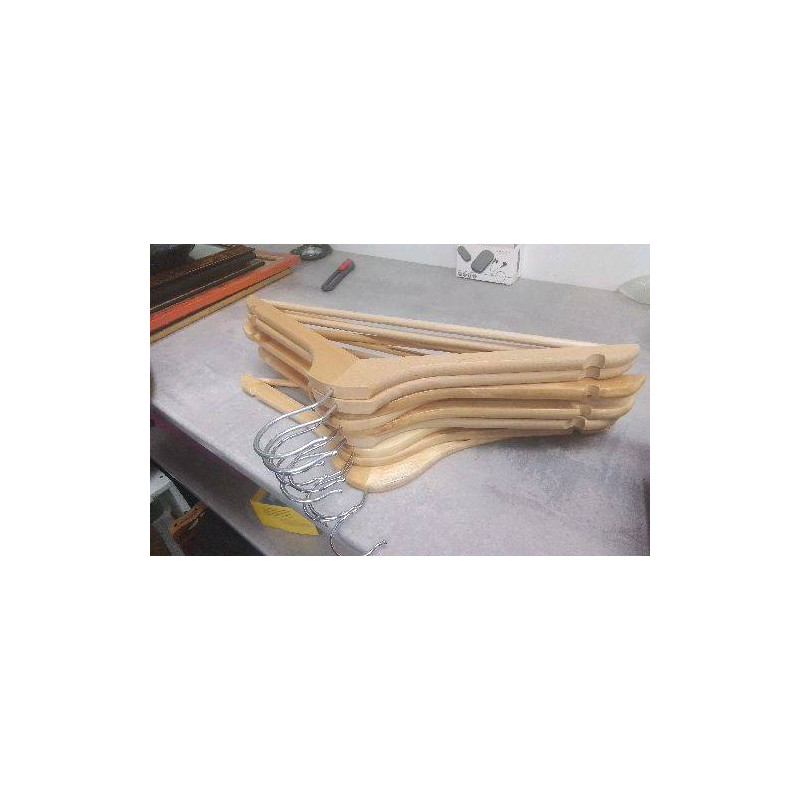 CINTRE BOIS LE LOT