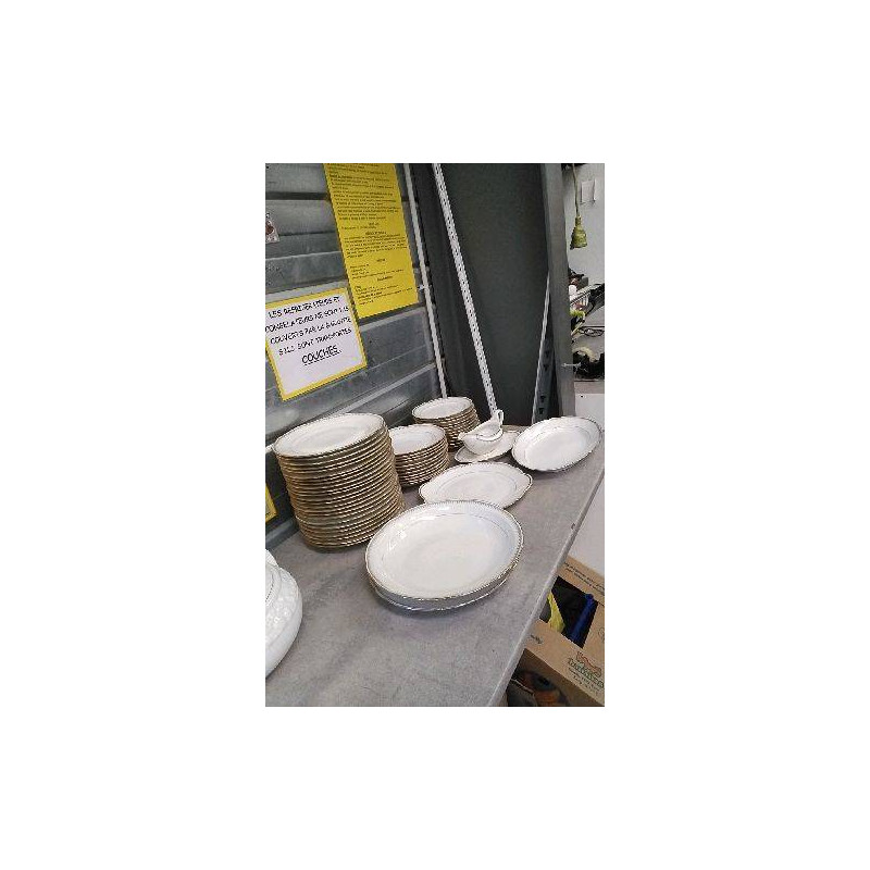 SERVICE DE TABLE PORCELAINE DE SOLOGNE 