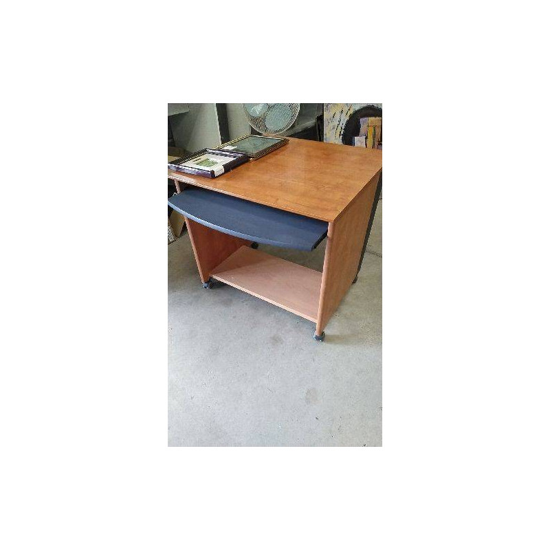BUREAU A ROULETTES EN L’ETAT