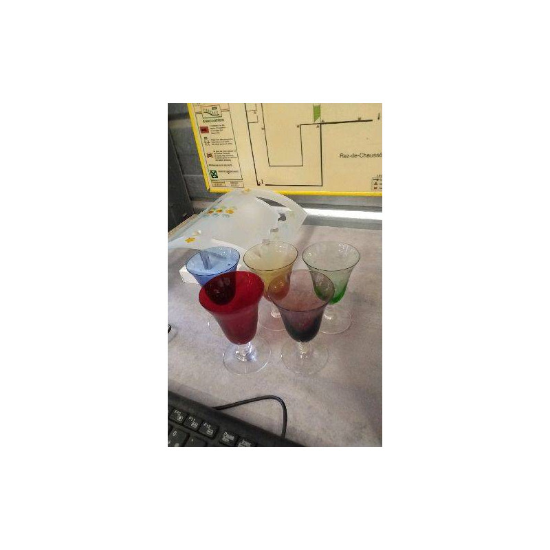 VERRE A LIQUEUR COULEUR LE LOT