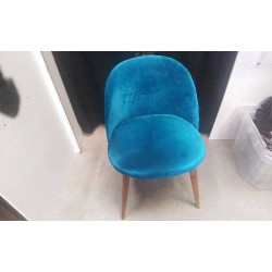CHAISE BLEUE
