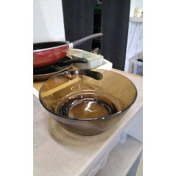 SALADIER VERRE MARRON 