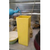VASE CARRE JAUNE 