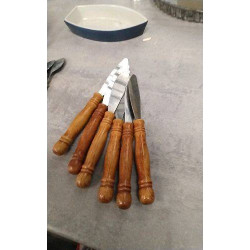COUTEAUX 