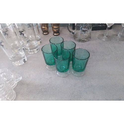 VERRES A LIQUEUR VERTS X5