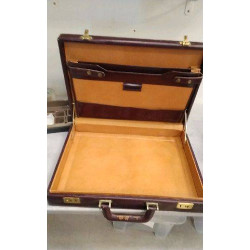 ATTACHE CASE 