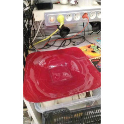 PLAT ROUGE GM