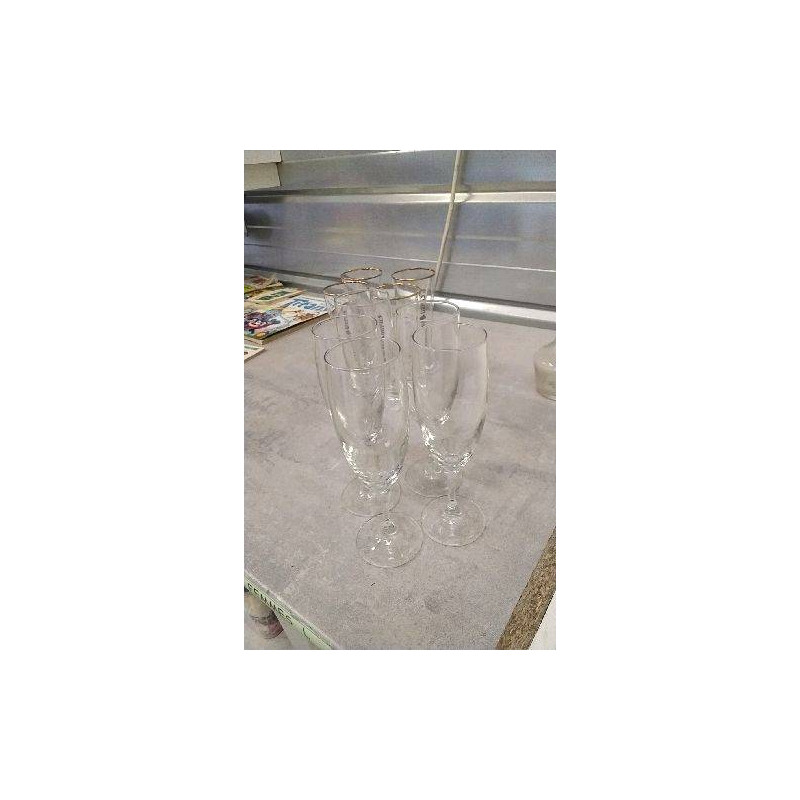 FLUTE A CHAMPAGNE LE LOT