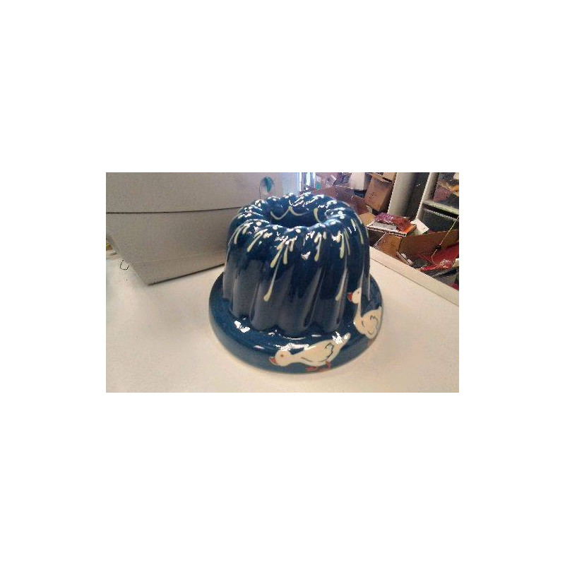 MOULE A GATEAU BLEU