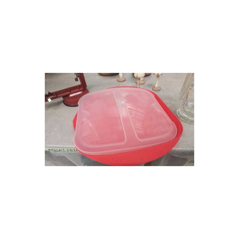 BOITE ROUGE PLASTIQUE 