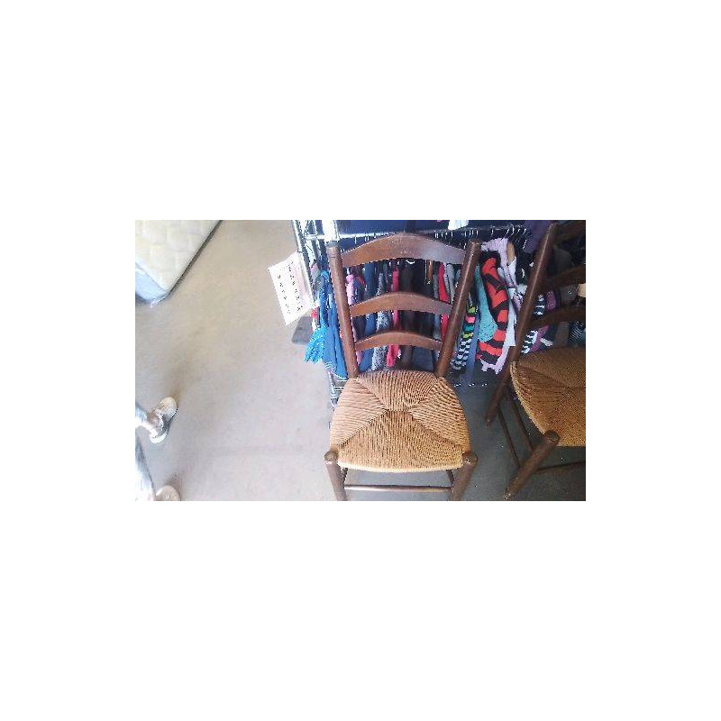 CHAISE PAILLEE