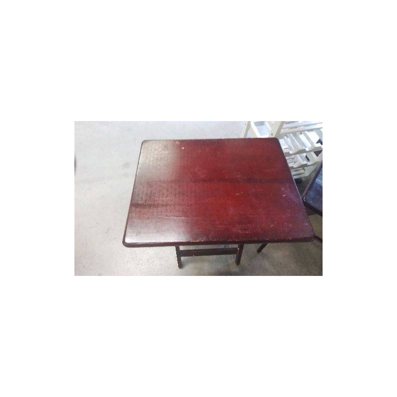 TABLE PLIANTE EN L’ETAT 