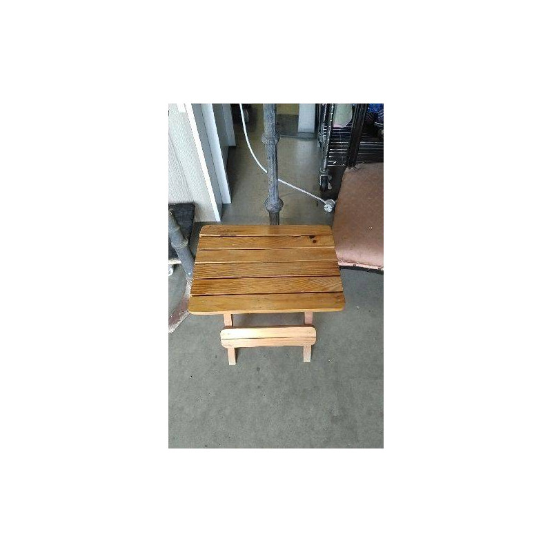 TABOURET PLIANT 