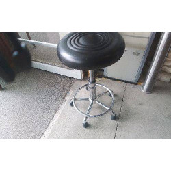 TABOURET  NOIR 