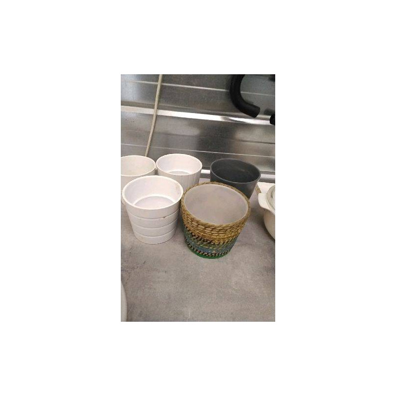 CACHE POT 