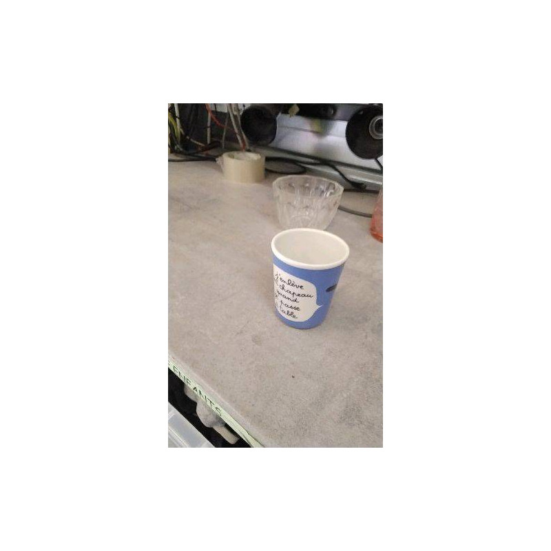 VERRE PLASTIQUE 