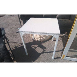 TABLE CARREE BLANCHE 